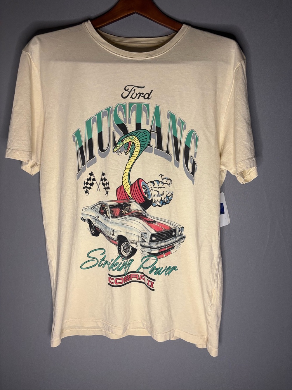 Lucky Brand Ford Mustang Graphic Tee Men’s Medium Bone White
